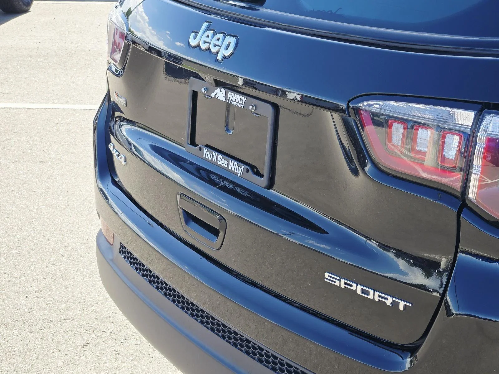 Used 2018 BLACK JEEP SPORT image 57