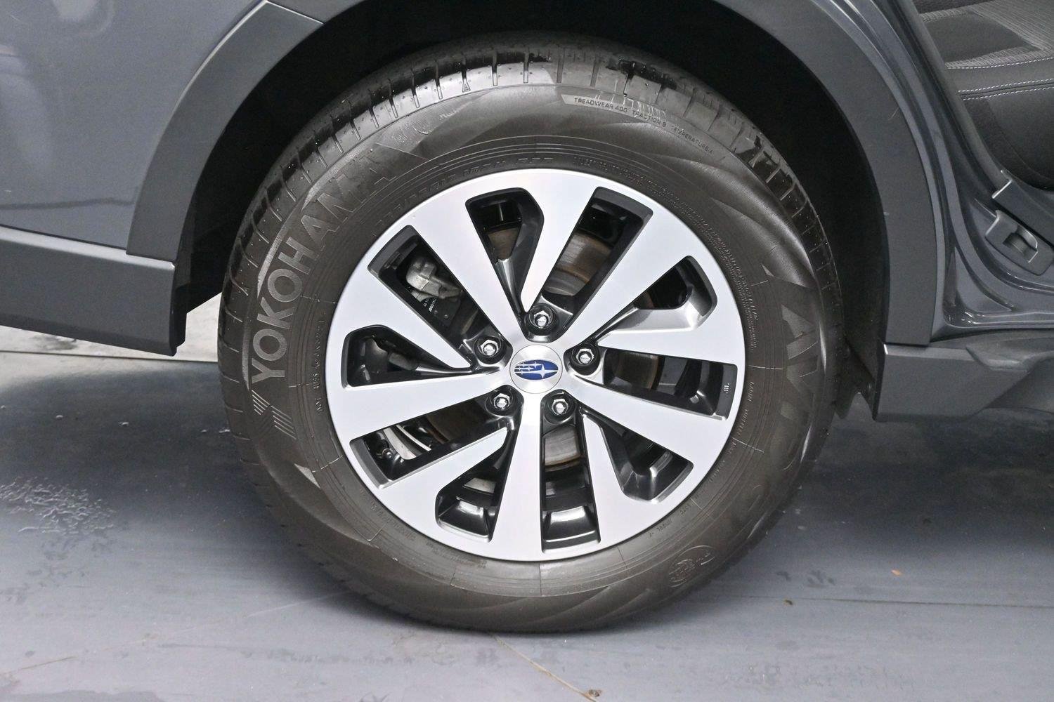 Used 2022 Magnetite Gray Metallic Subaru Premium image 22