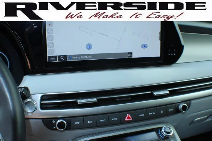 Used 2025 Moonlight Cloud Hyundai SEL Premium 7P image 11