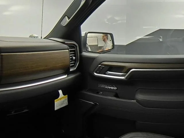 2026 Chevrolet Silverado 1500 High Country - Photo 40