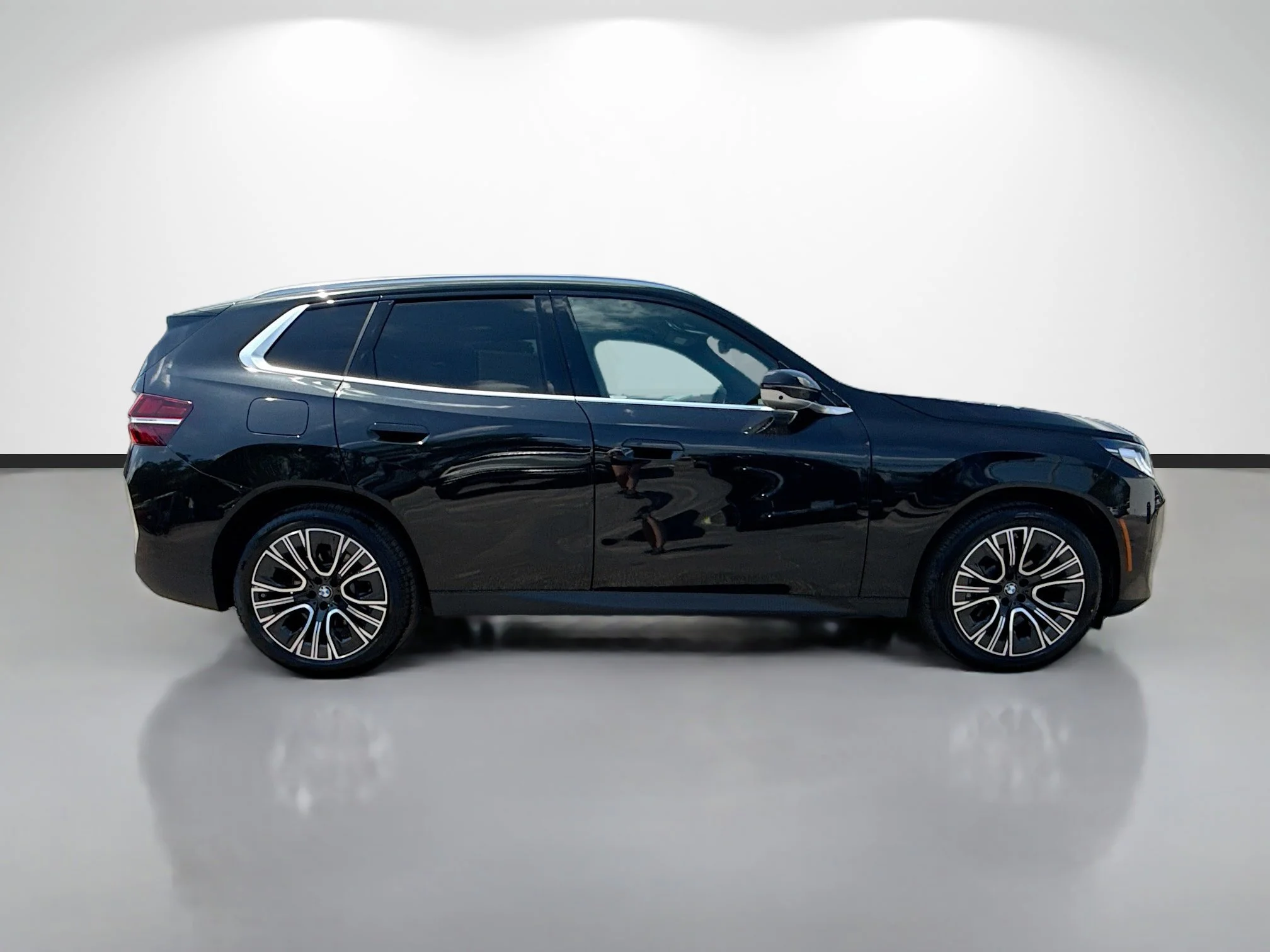 New 2026 Black Sapphire Metallic BMW 30 xDrive image 2