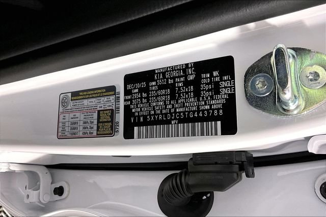 Used 2026 White Kia S image 9