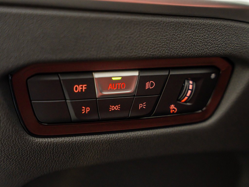 Used 2025 Brooklyn Grey Metallic BMW M240i image 26