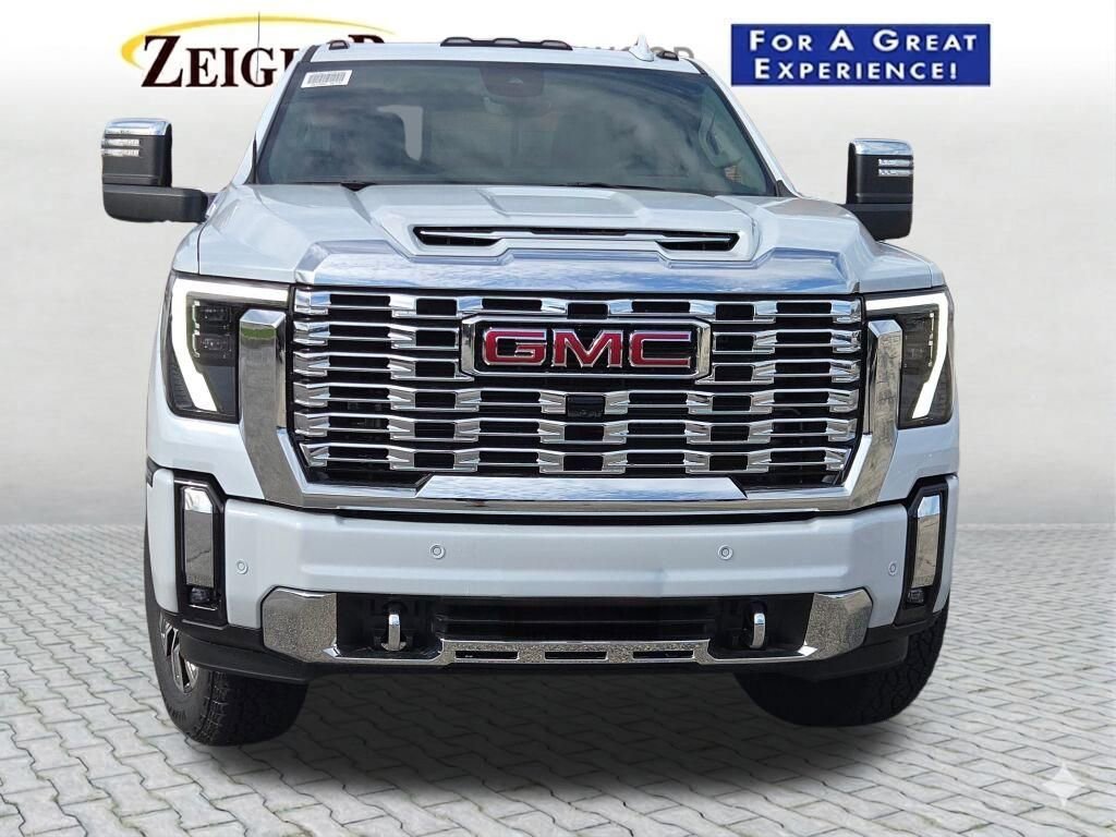 New 2026 Glacier White Tricoat GMC Denali image 4