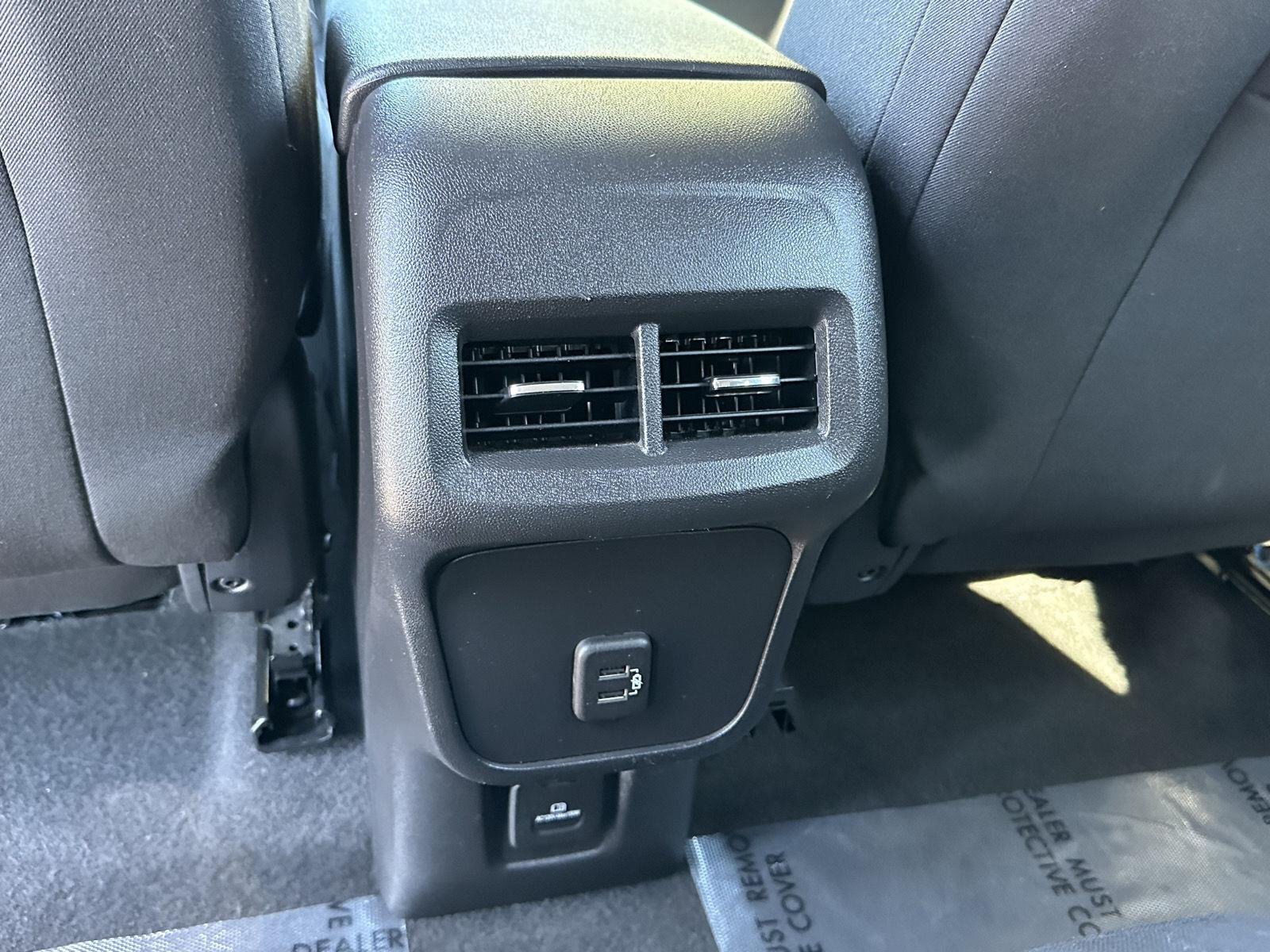2022 Chevrolet Equinox LT - Photo 24