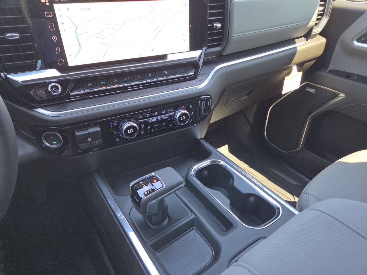 2026 GMC Sierra 1500 SLT - Photo 31