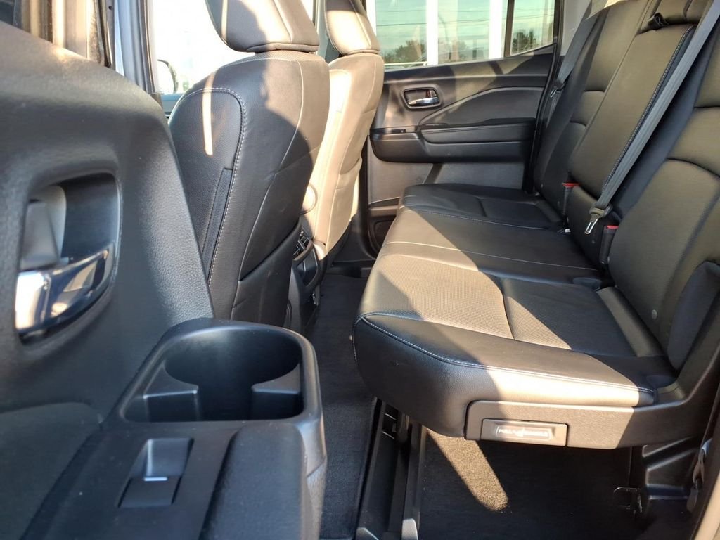 Used 2020 Crystal Black Pearl Honda RTL-E image 5