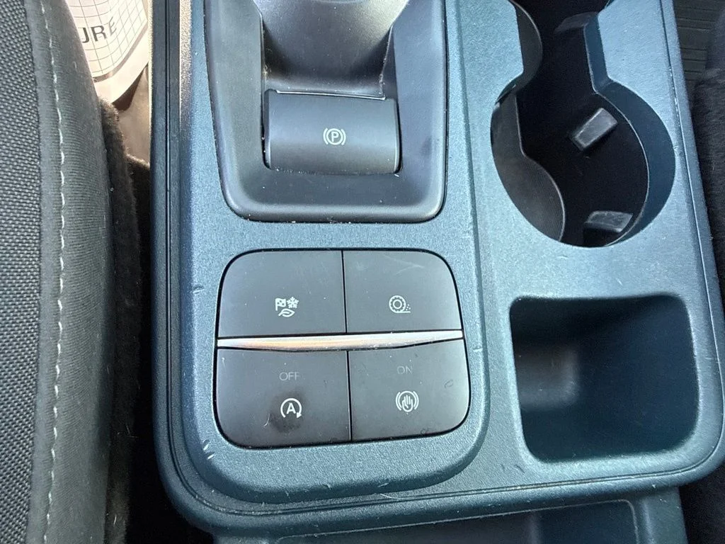 Used 2024 White Ford XL image 30