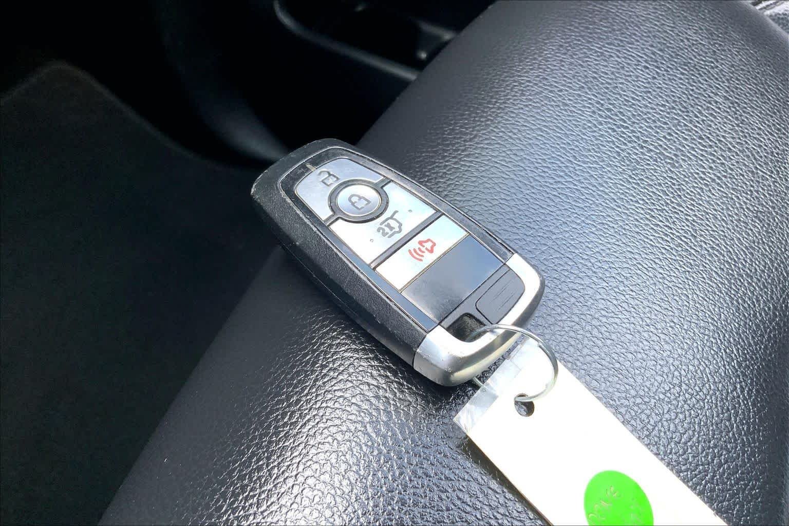 Used 2020 Magnetic Metallic Ford XLT image 13