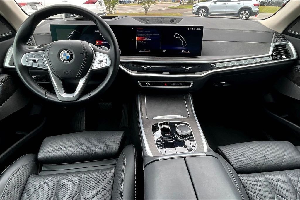 Used 2023 Black BMW xDrive40i image 7