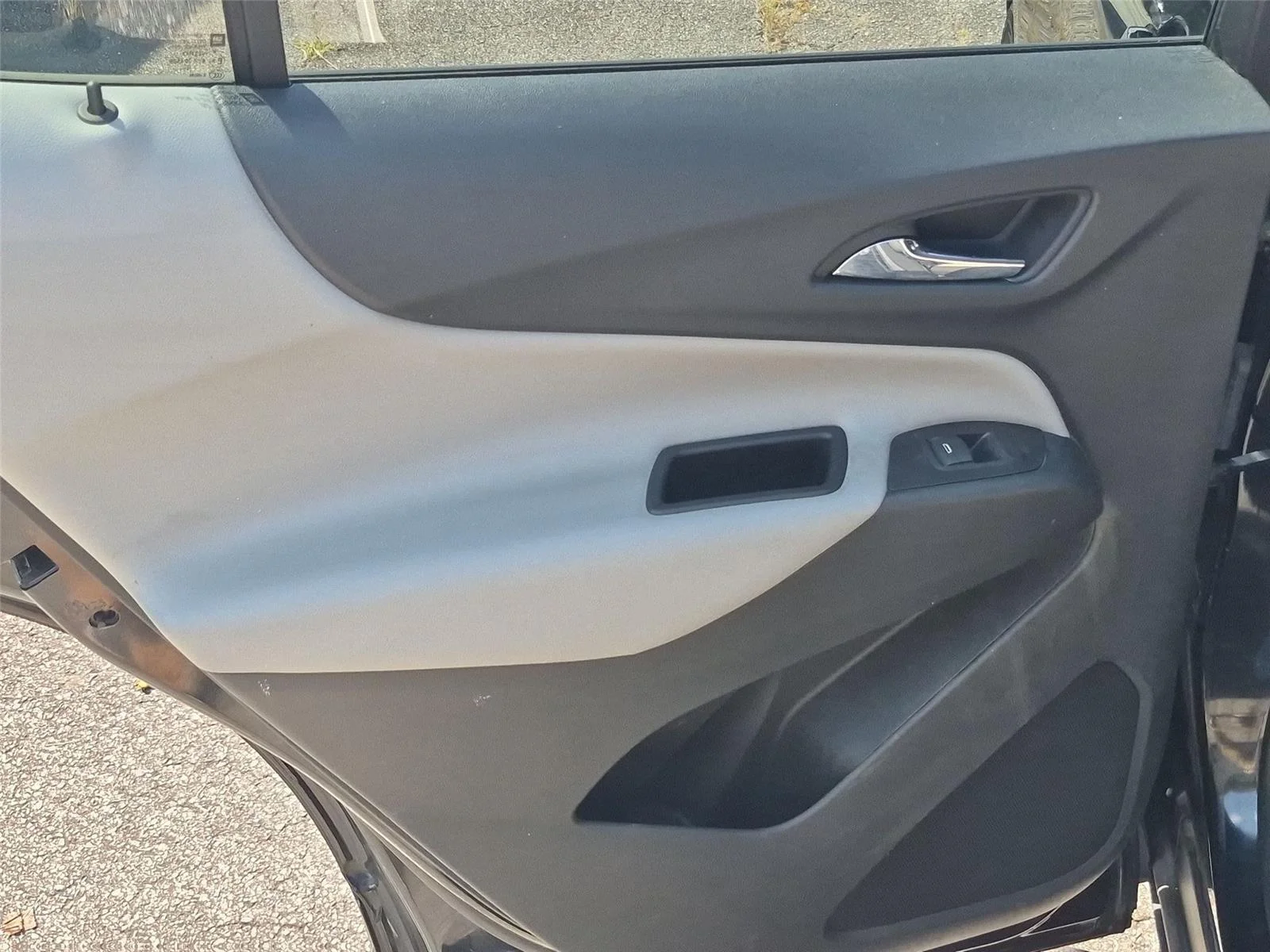 Used 2020 Mosaic Black Metallic Chevrolet LS image 30