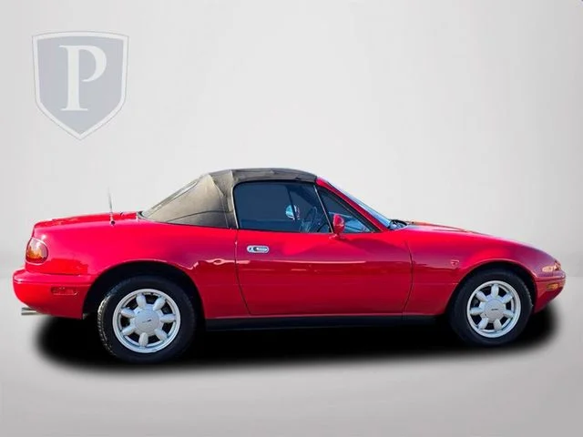 Used 1990 Red Mazda Base image 7