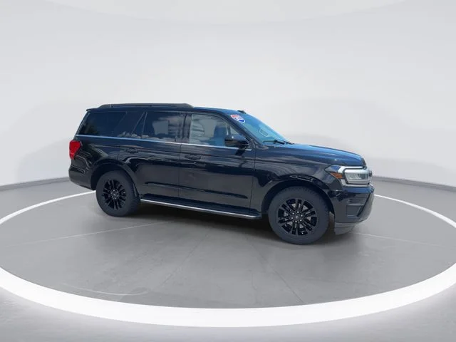 Used 2023 Black Ford XLT image 8