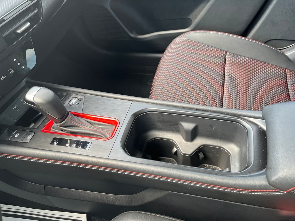 Used 2025 White Nissan SR image 20