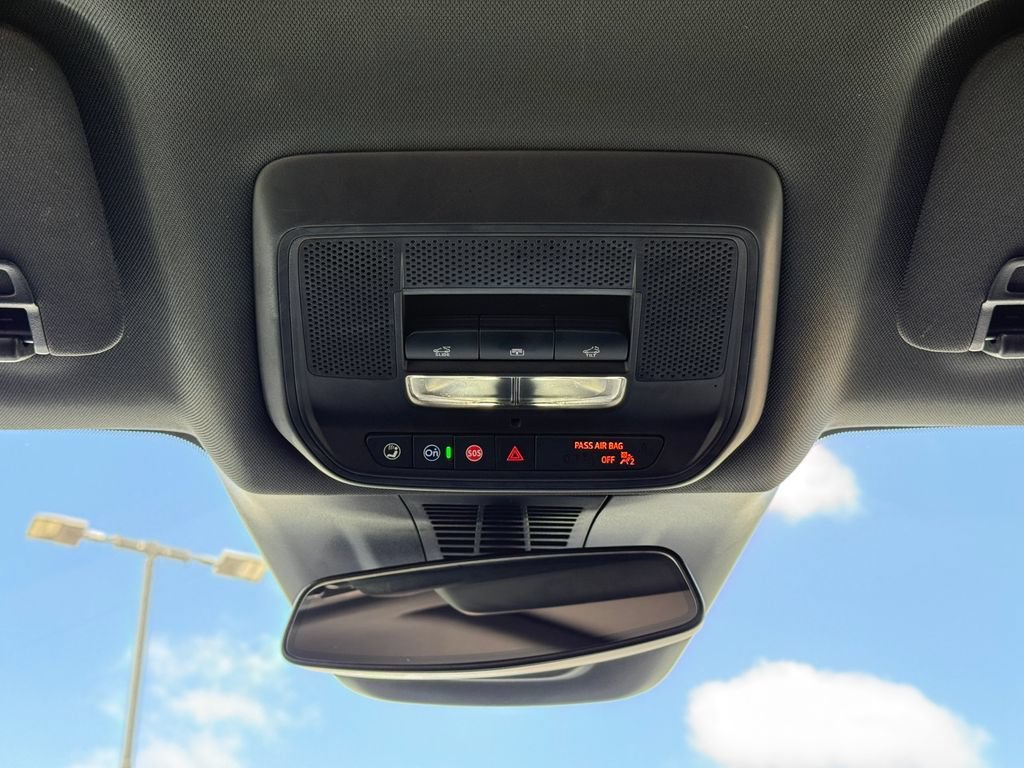 Used 2024 Summit White Chevrolet LT image 23