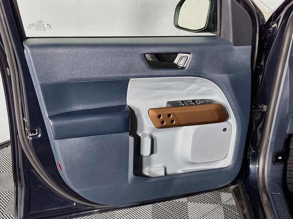 Used 2022 Blue Ford Lariat image 10