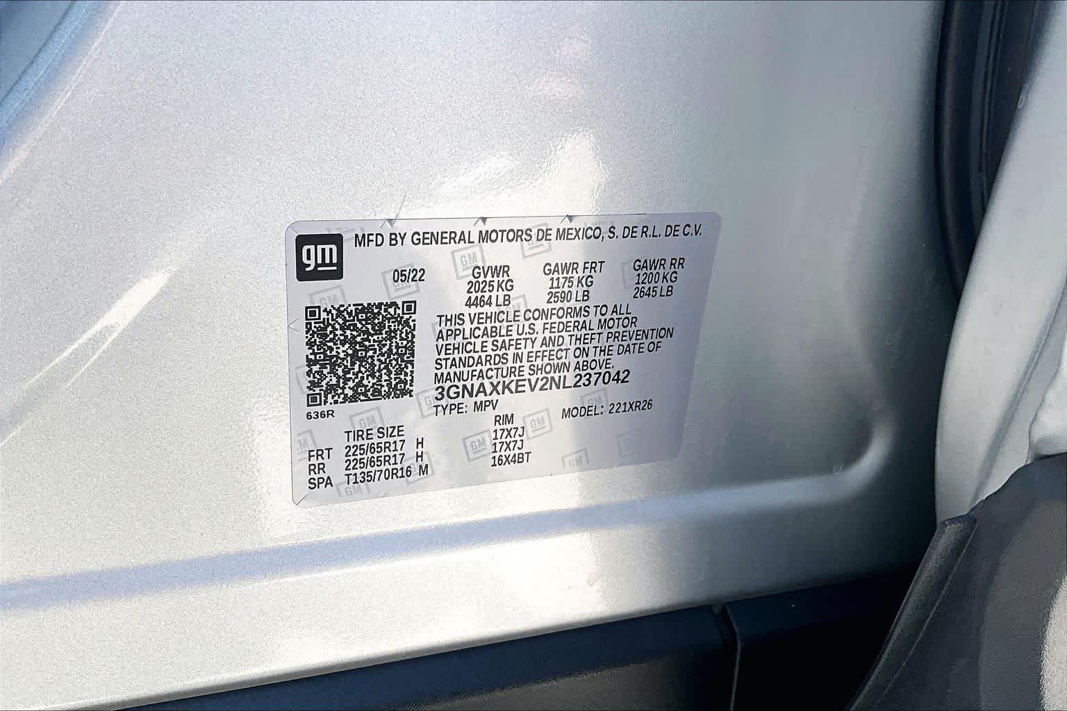Used 2022 Silver Ice Metallic Chevrolet LT image 33