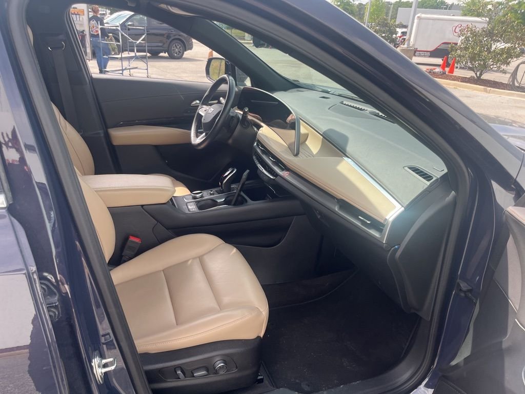 Used 2025 Black Cadillac Premium Luxury image 6