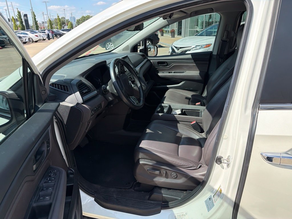 Used 2018 White Diamond Pearl Honda EX-L image 2