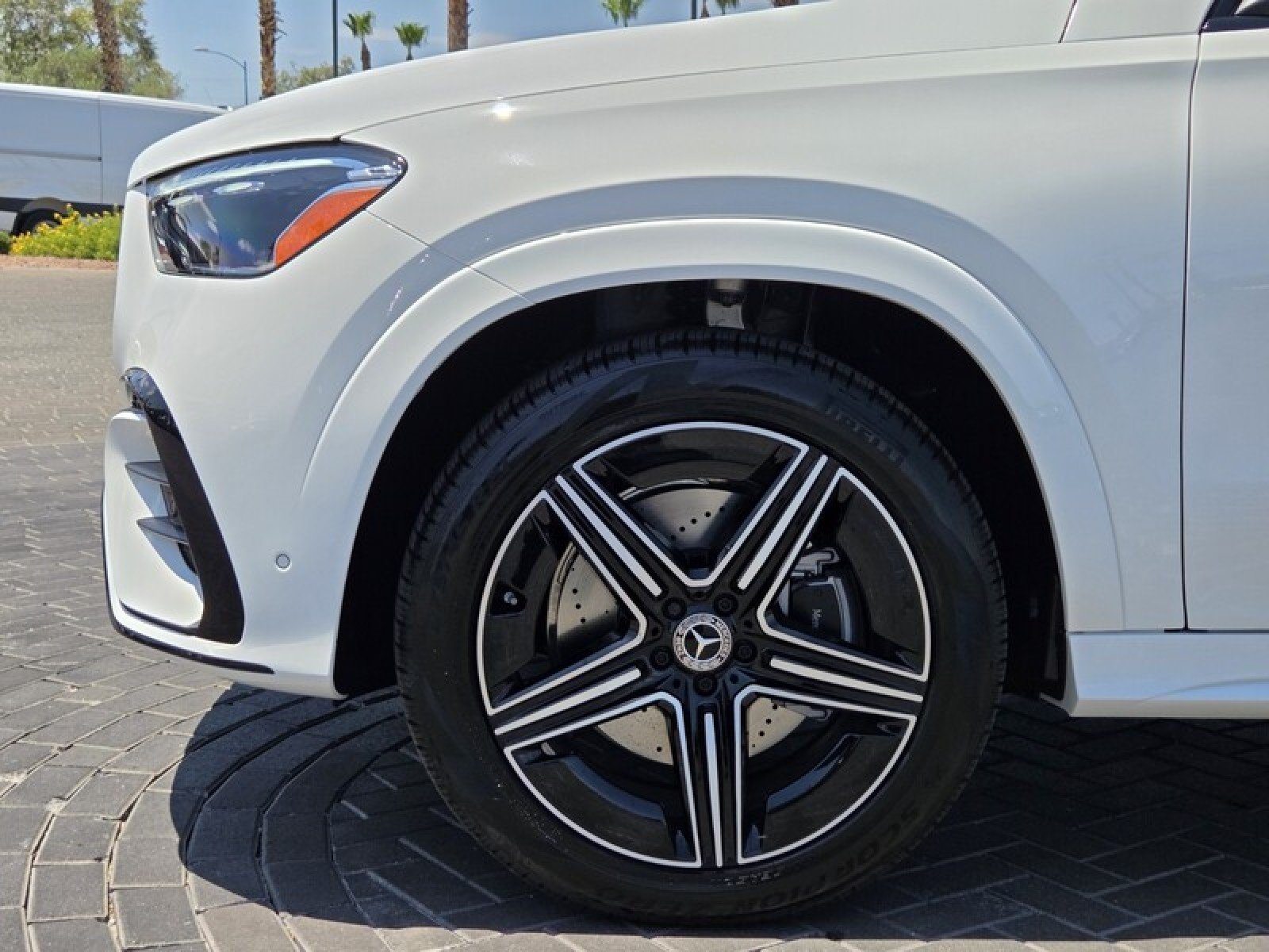 New 2026 Polar White Mercedes-Benz GLE 450 4MATIC® Coupe image 10
