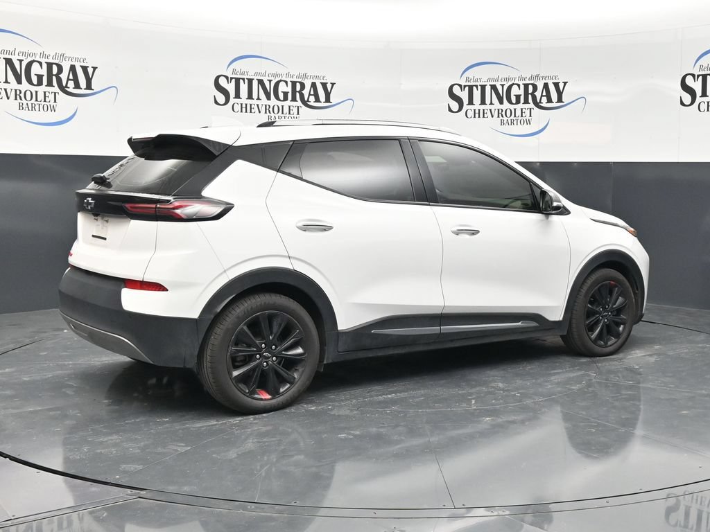 Used 2023 SUMMIT WHITE Chevrolet Premier image 9