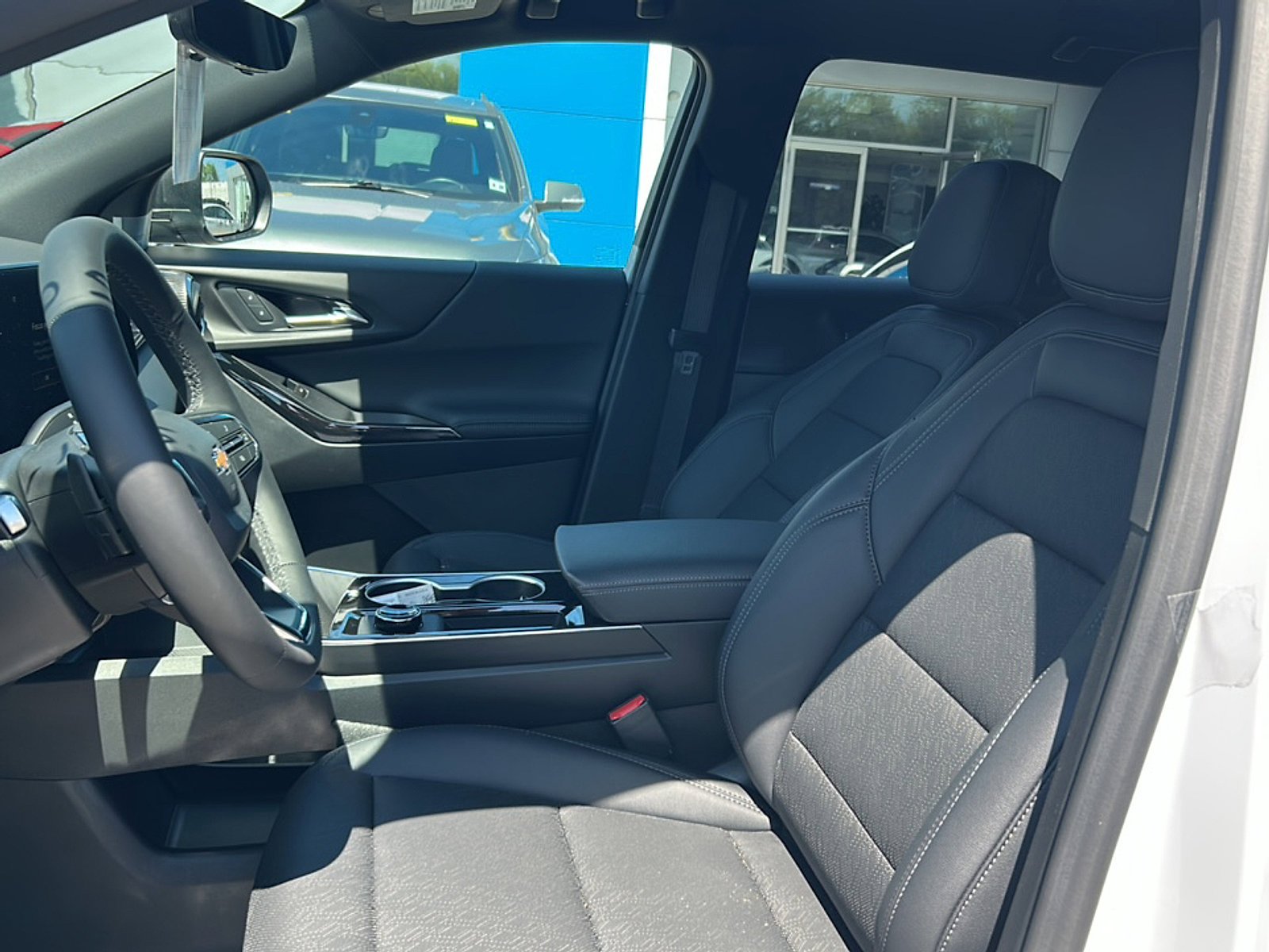 2026 Chevrolet Equinox LT - Photo 12