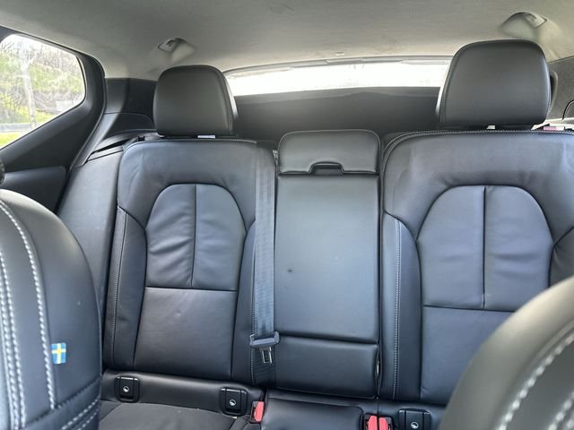 2023 Volvo XC40 Plus - Photo 28
