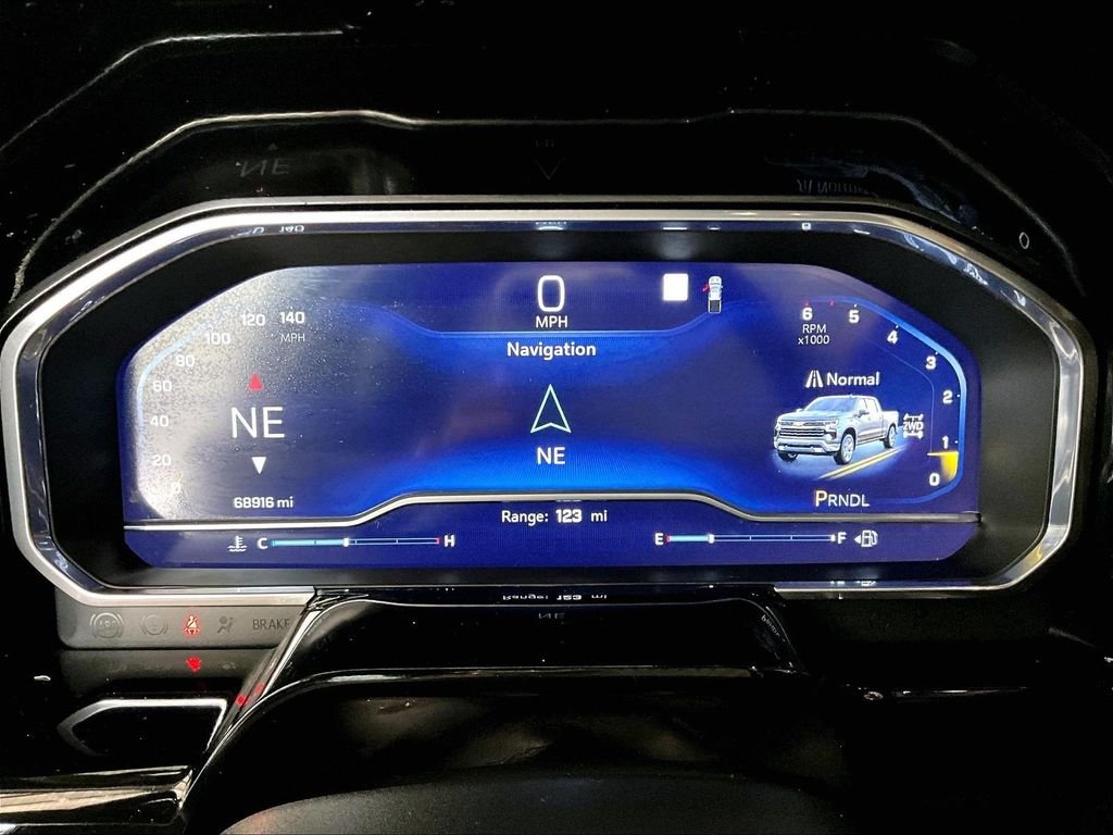 Used 2022 Gray Chevrolet LT image 25
