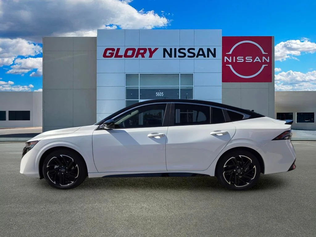 New 2027 Aspen White TriCoat / Super Black Two-tone Nissan SR image 8