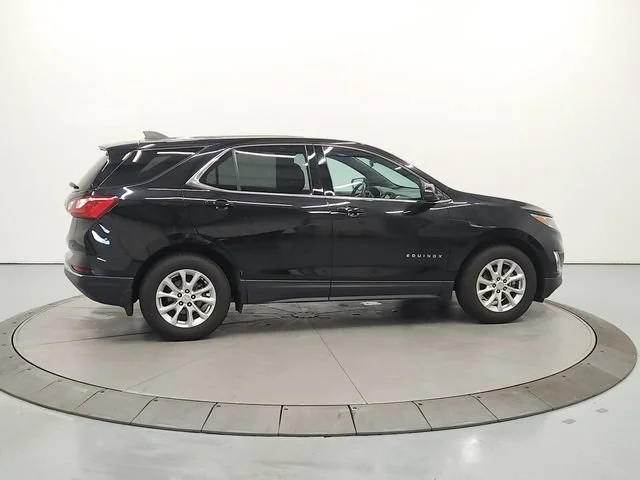 Used 2019 MOSAIC BLACK METALLIC Chevrolet LT image 8