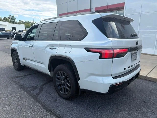 New 2026 Wind Chill Pearl Toyota Platinum image 2