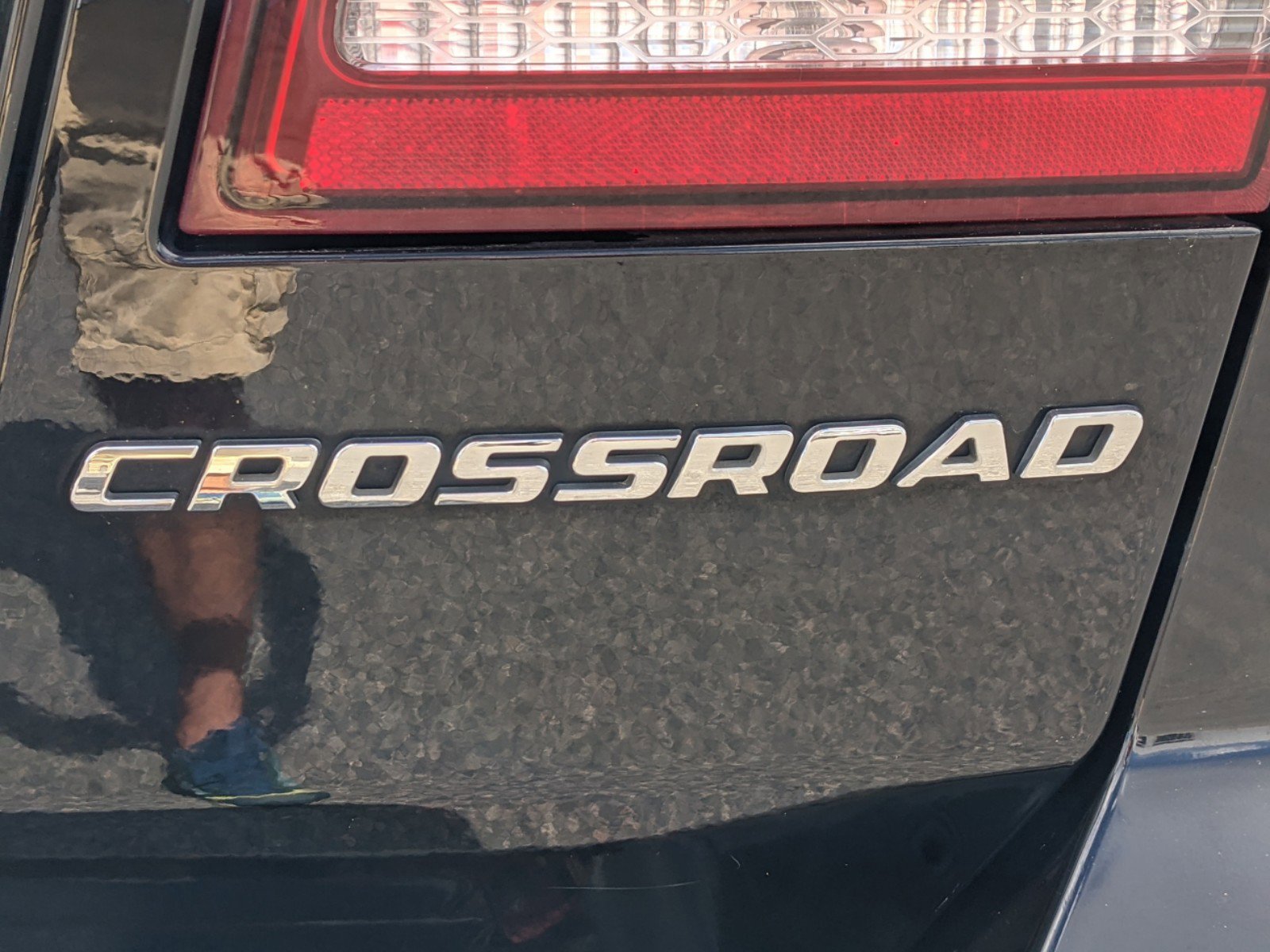Used 2015 Pitch Black Clearcoat Dodge Crossroad image 12