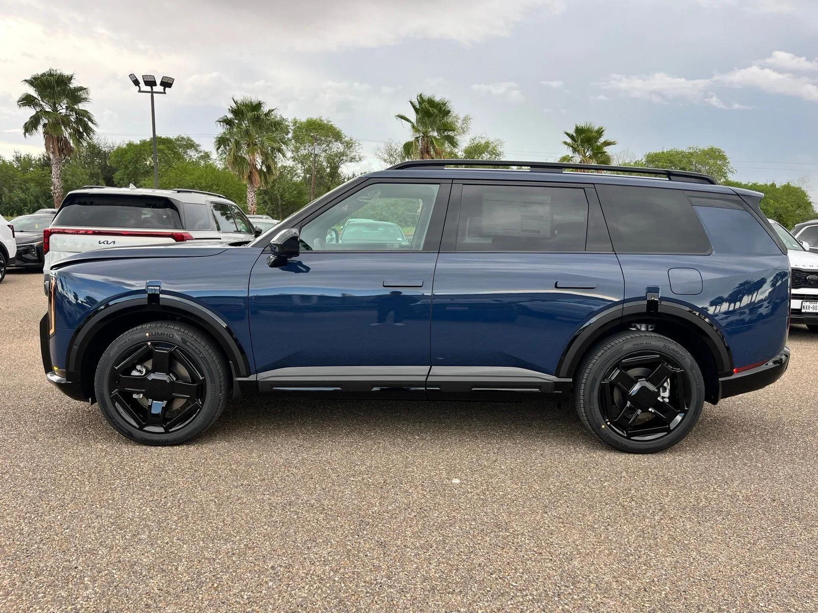 New 2027 Blue Kia X-Line SX Prestige image 4