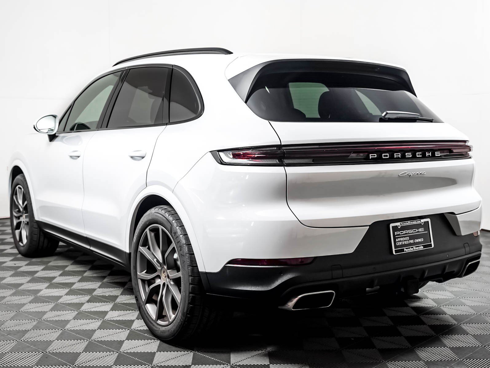 Certified Used 2024 CARRARA WHITE Porsche  image 3