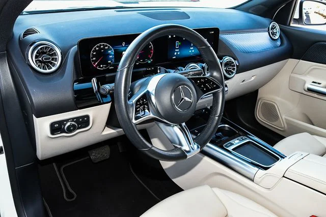 Used 2025 White Mercedes-Benz GLA 250 image 15