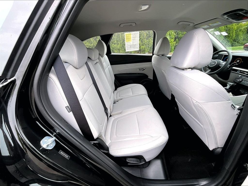 Used 2026 Black Hyundai SE image 16