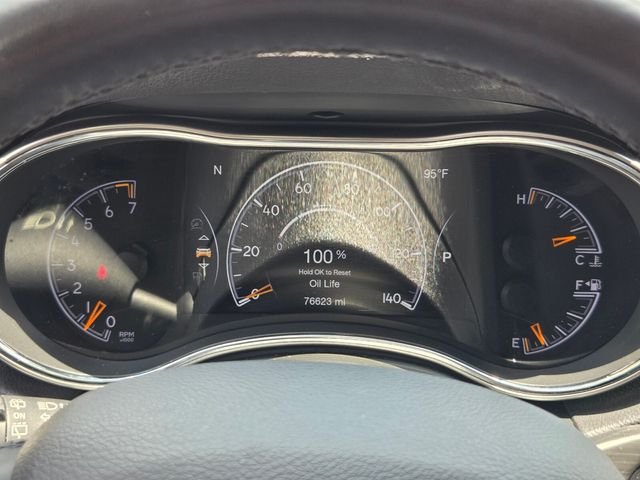 Used 2019 Gray Jeep Limited image 24