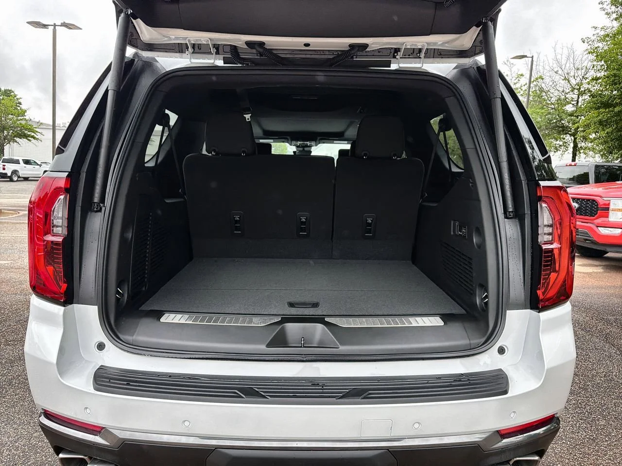 New 2026 Summit White GMC AT4 image 21