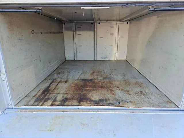 Used 2008 White Ford  image 15