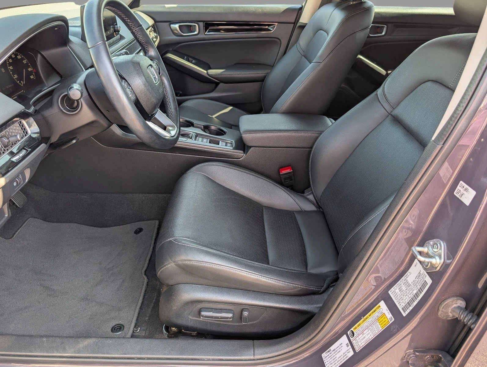 Used 2023 Smokey Mauve Pearl Honda EX-L image 14