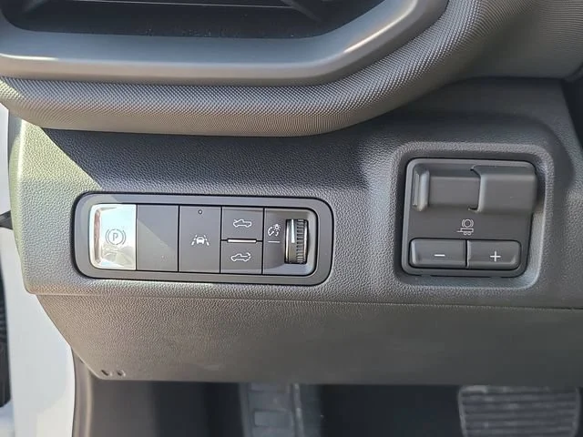 New 2026 Summit White Chevrolet LT - Extended Range image 23