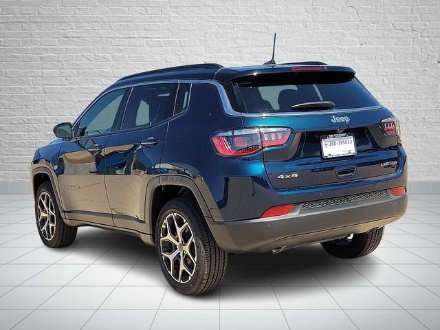 New 2026 Fathom Blue Pearl-Coat Exterior Paint Jeep Limited image 3