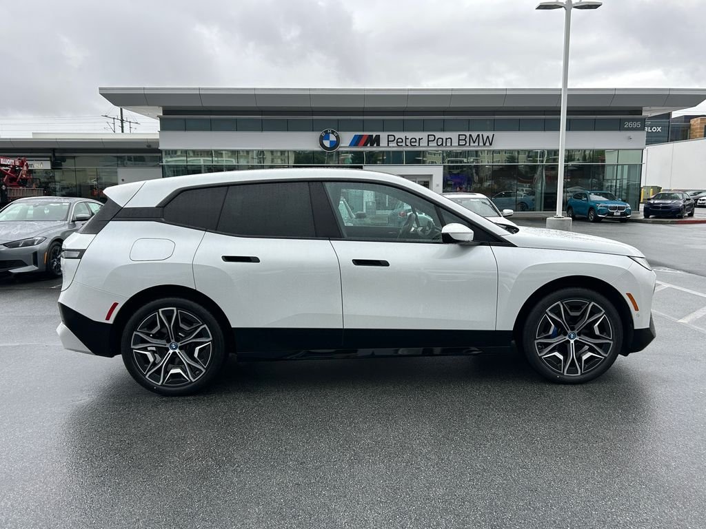 2024 BMW iX xDrive50 photo 5