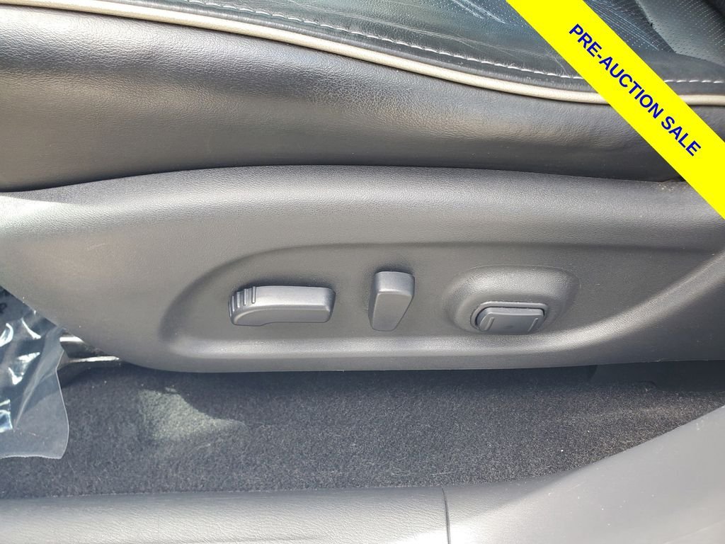 Used 2016 Gray INFINITI Base image 17