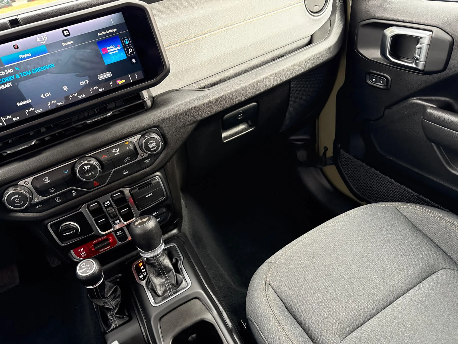 2026 Jeep Wrangler 4-Door Willys - Photo 29