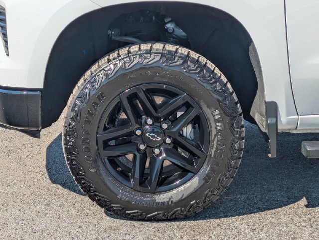 Used 2024 White Chevrolet LT Trail Boss image 11