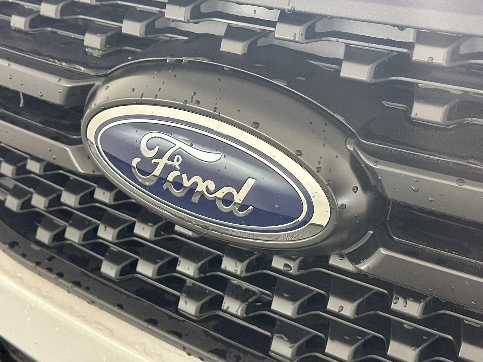 New 2025 Oxford White Ford XL image 15