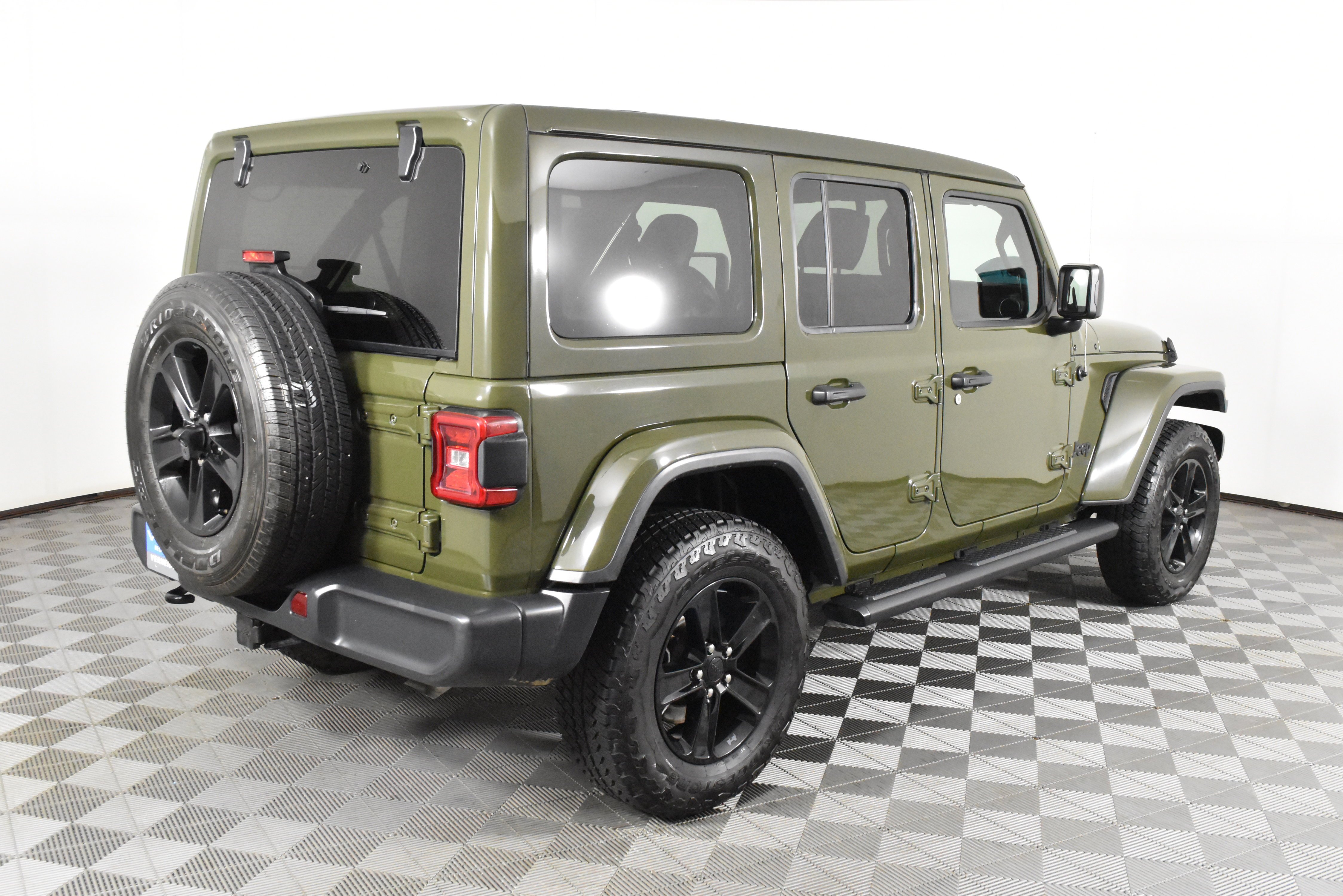 2020 Jeep Wrangler Unlimited Sahara Altitude - Photo 6
