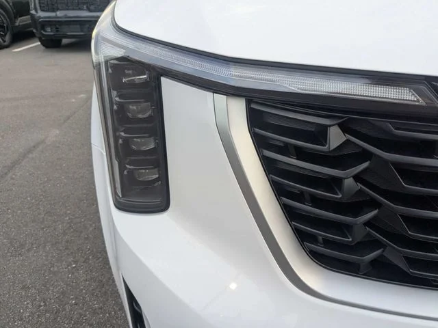New 2026 Glacial White Pearl Kia LX image 10