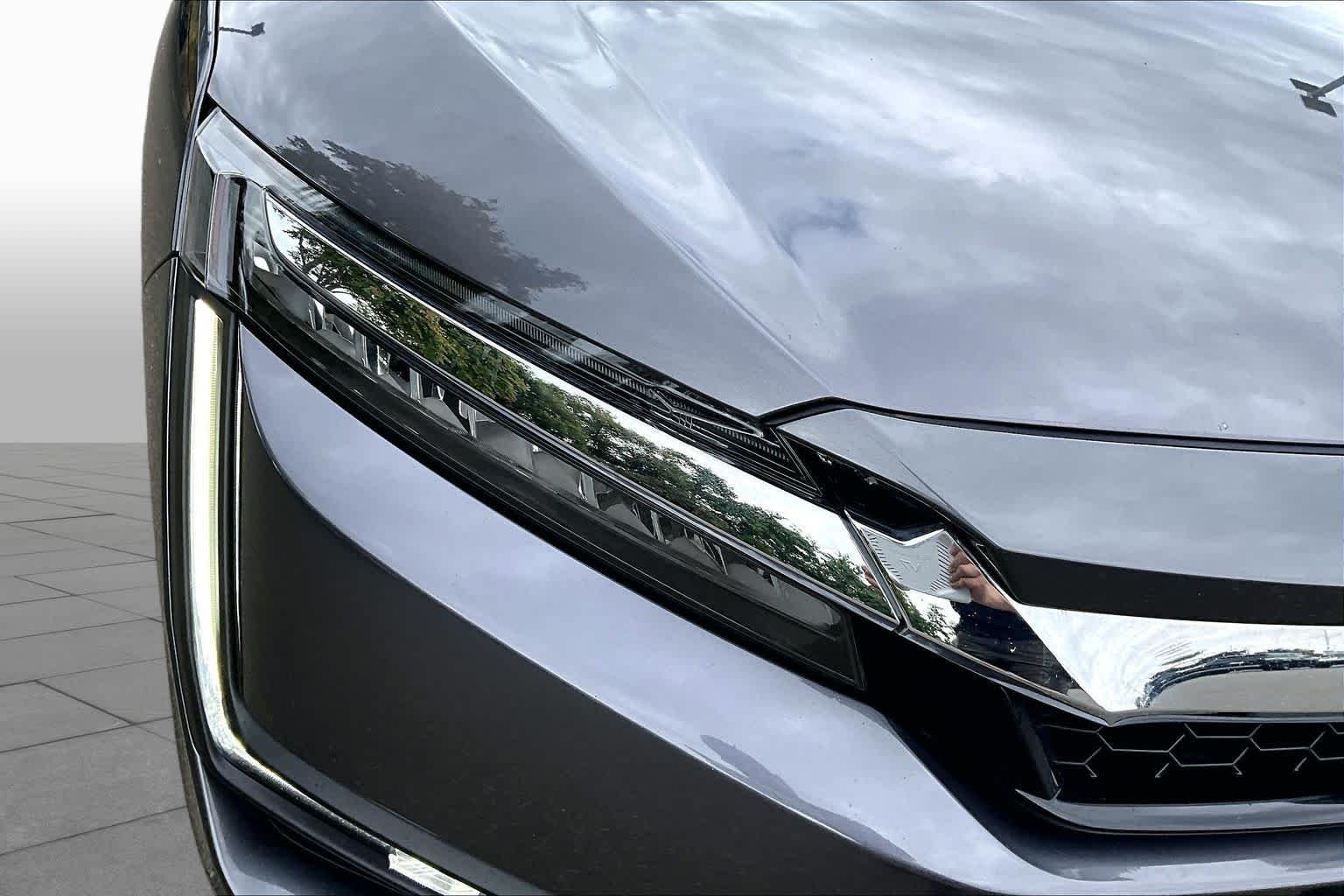 Used 2020 Modern Steel Metallic Honda  image 27